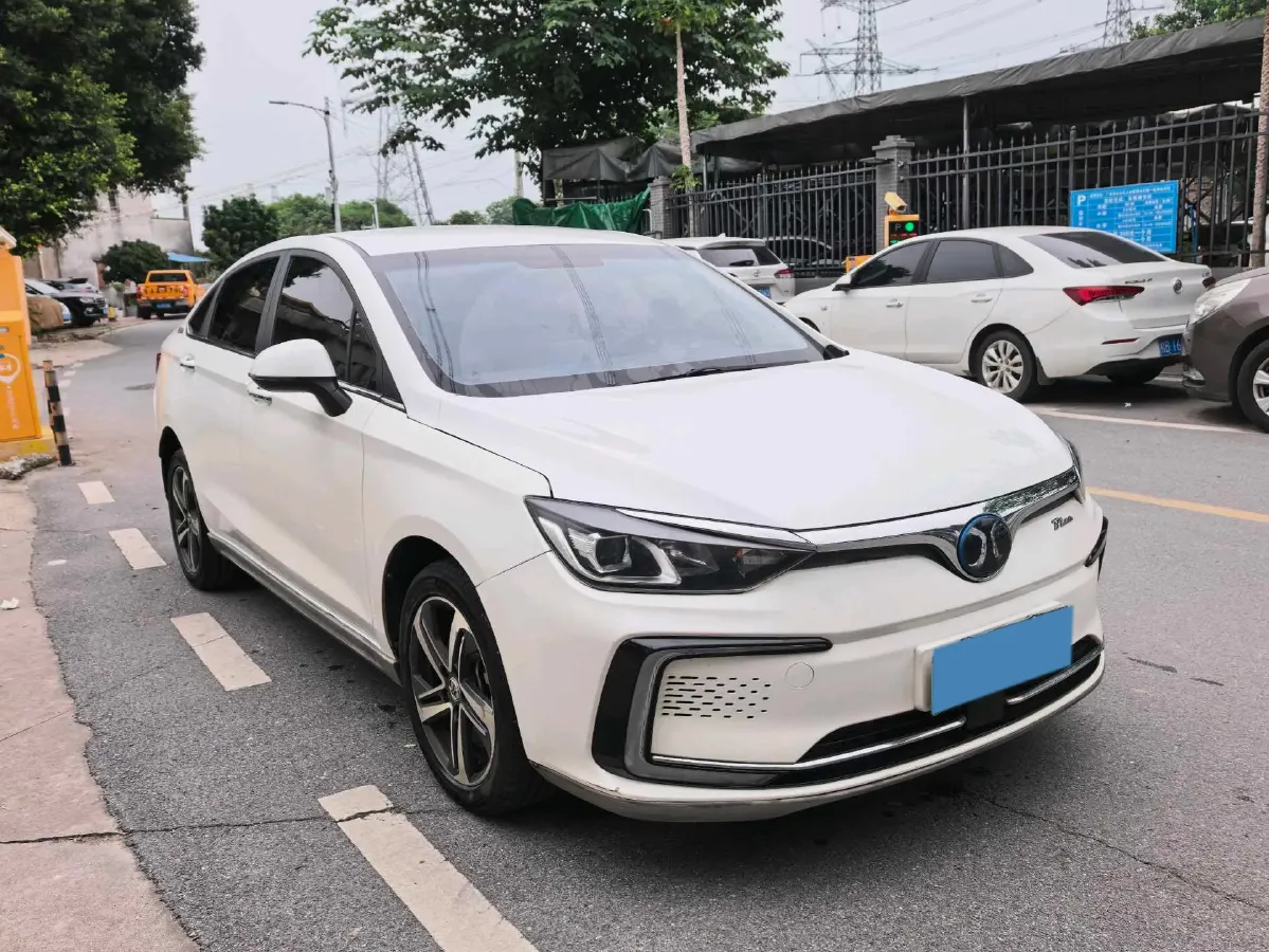 2018 BeiJing Auto EU5 BEV 53.66KWH,autocango,china used car exporter,china ev exporter,chinese used car exporter,chinese used ev exporter