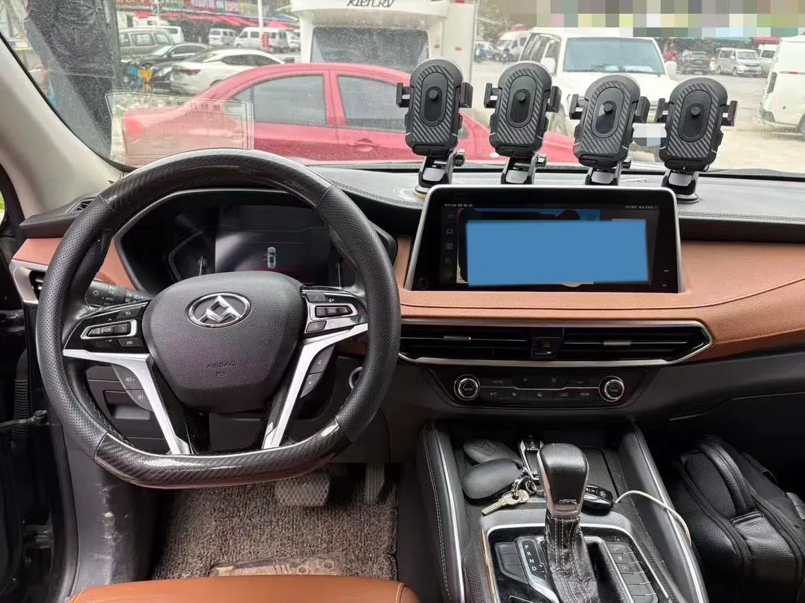 2017 MAXUS D90 2.0T 224HP L4 6AT,autocango,china used car exporter,china ev exporter,chinese used car exporter,chinese used ev exporter