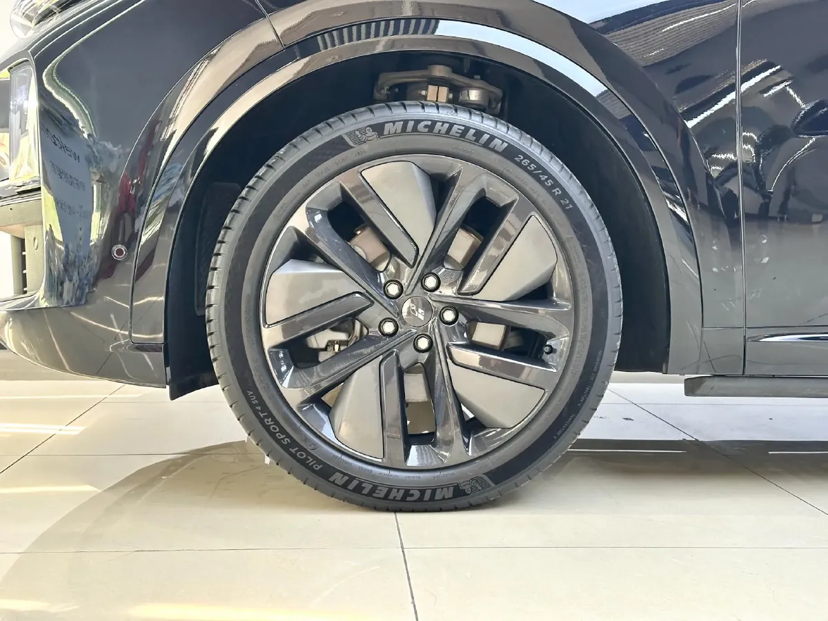 2024 Toyota Granvia 2.5L 189HP L4 E-CVT Hybrid,autocango,china used car exporter,china ev exporter,chinese used car exporter,chinese used ev exporter