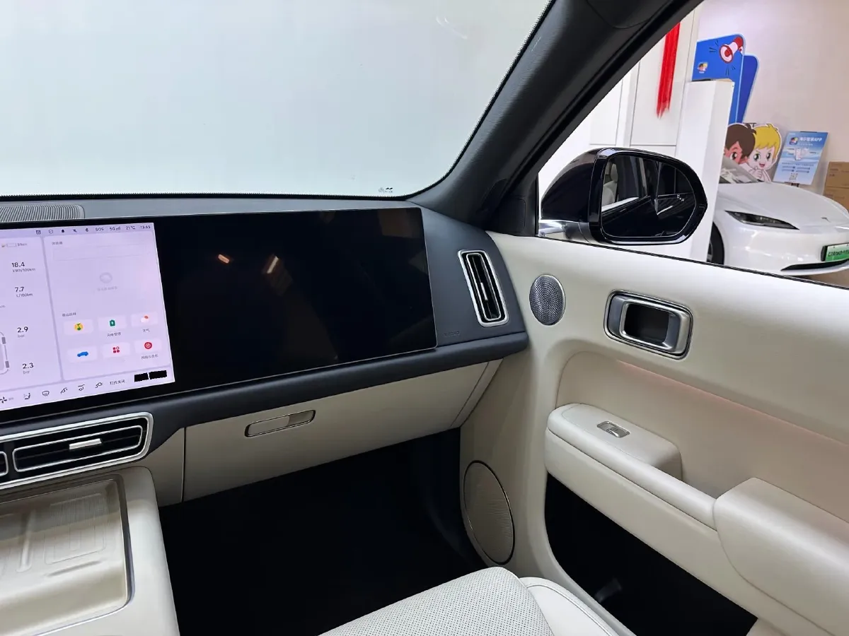 2024 Toyota Granvia 2.5L 189HP L4 E-CVT Hybrid,autocango,china used car exporter,china ev exporter,chinese used car exporter,chinese used ev exporter