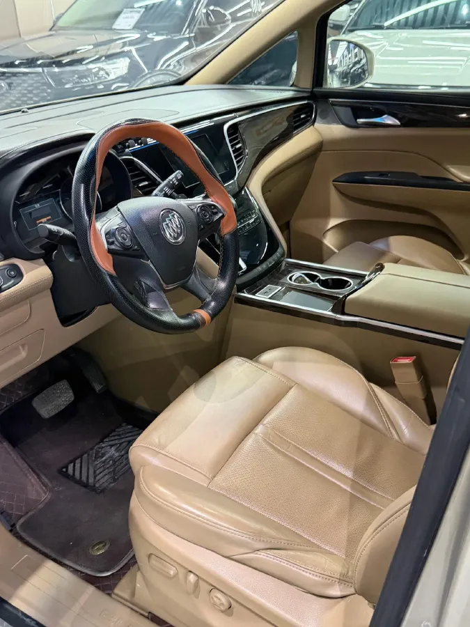 2018 Buick GL8 2.0T 260HP L4 6AT,autocango,china used car exporter,china ev exporter,chinese used car exporter,chinese used ev exporter