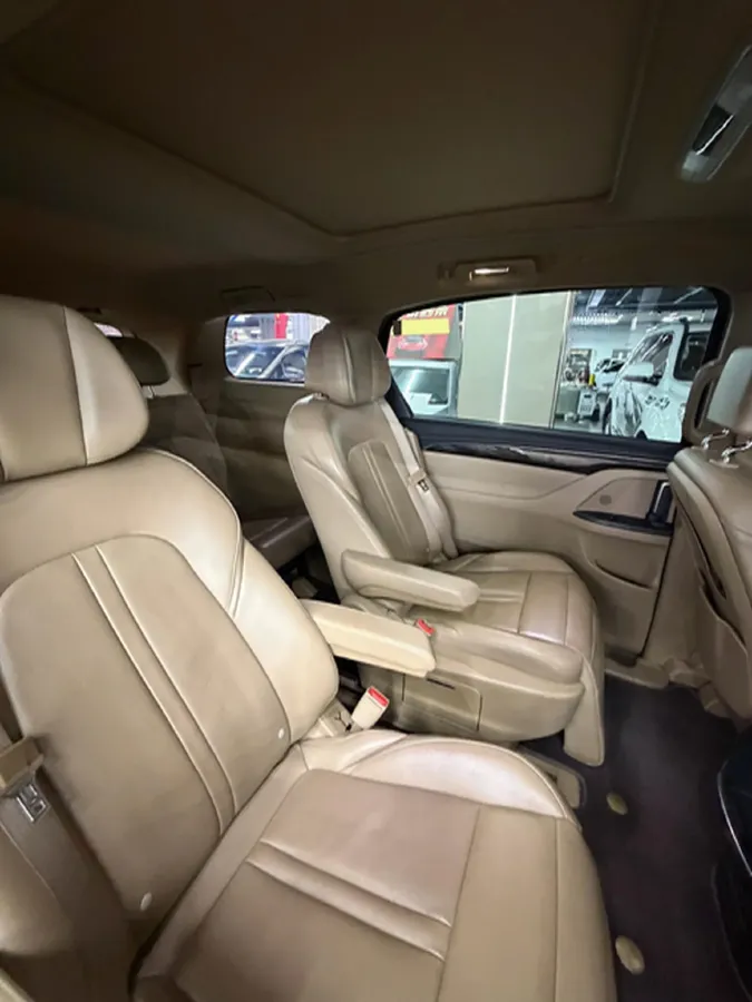 2018 Buick GL8 2.0T 260HP L4 6AT,autocango,china used car exporter,china ev exporter,chinese used car exporter,chinese used ev exporter