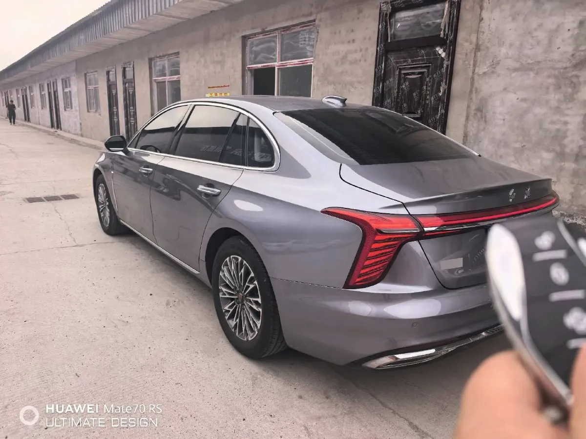 2023 HongQi H5 2.0T 224HP L4 8AT,autocango,china used car exporter,china ev exporter,chinese used car exporter,chinese used ev exporter