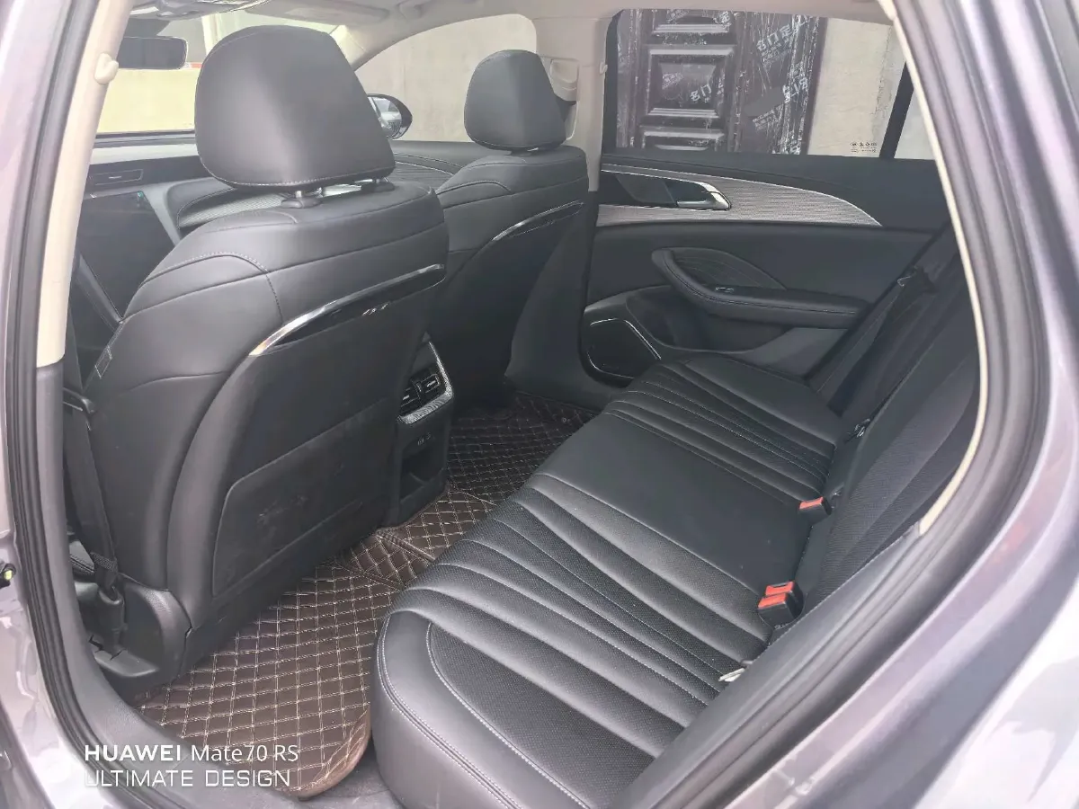 2023 HongQi H5 2.0T 224HP L4 8AT,autocango,china used car exporter,china ev exporter,chinese used car exporter,chinese used ev exporter