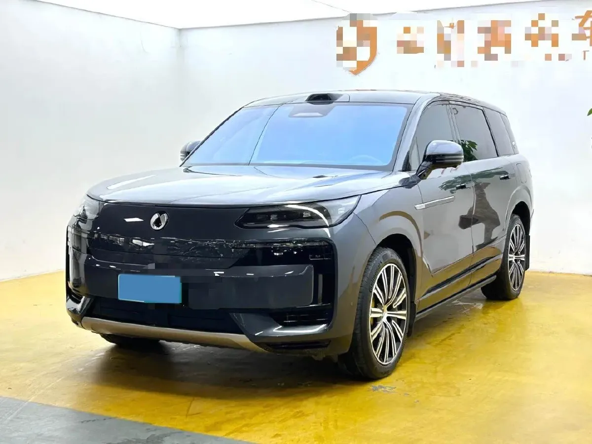 2025 Denza DenzaN9 2.0T 207HP L4 E-CVT PHEV,autocango,china used car exporter,china ev exporter,chinese used car exporter,chinese used ev exporter