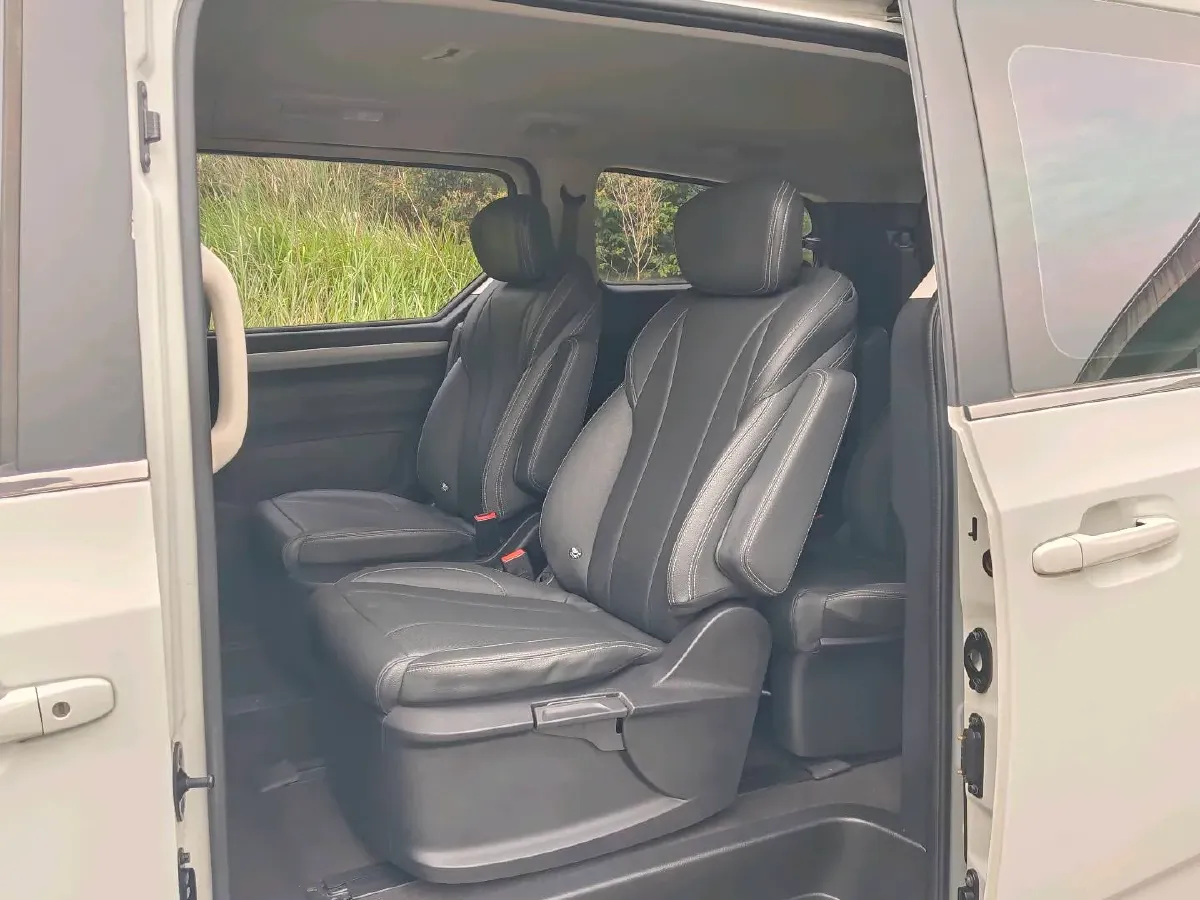 2023 MAXUS G20 2.0T 261HP L4 8AT,autocango,china used car exporter,china ev exporter,chinese used car exporter,chinese used ev exporter