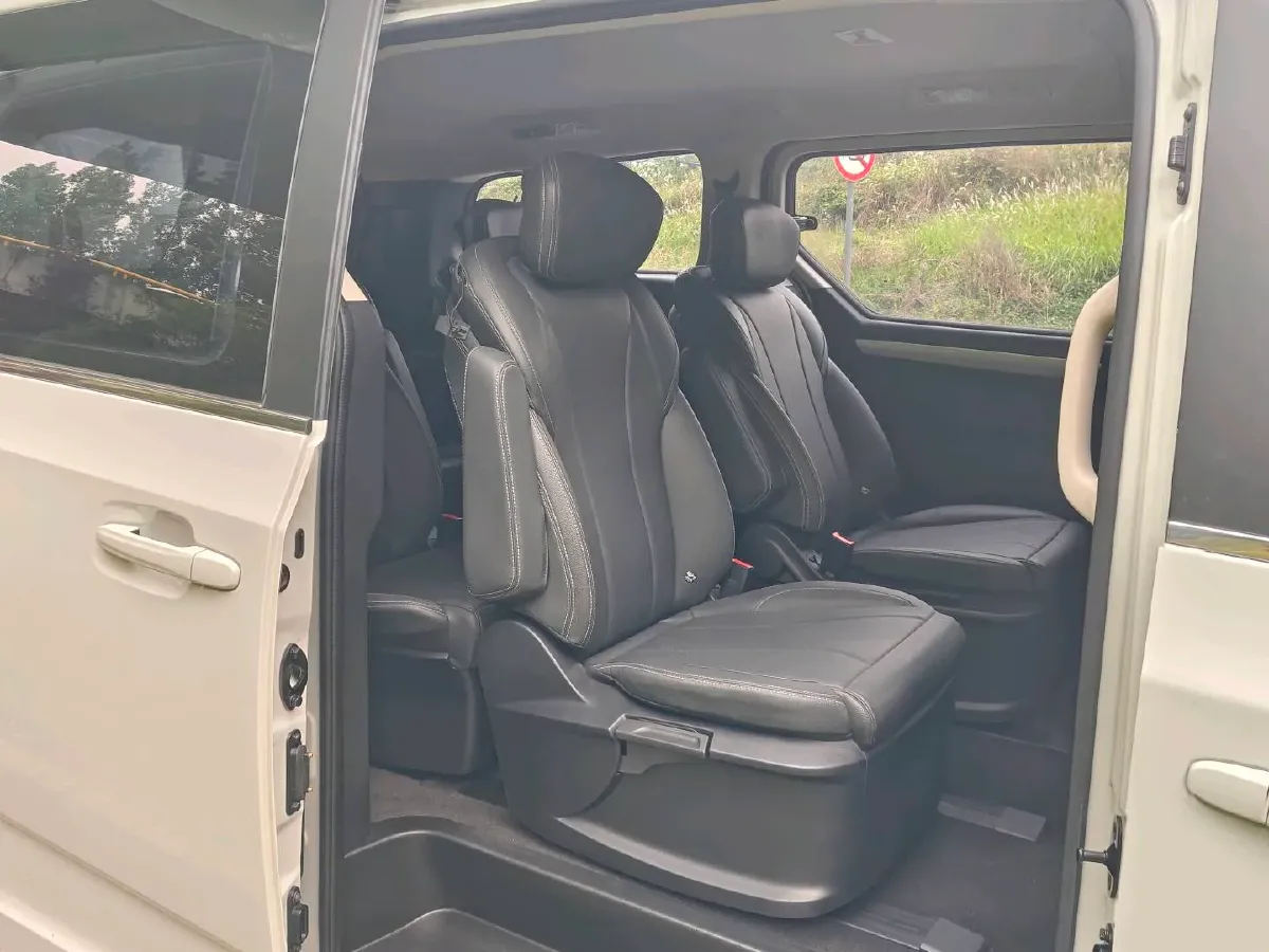 2023 MAXUS G20 2.0T 261HP L4 8AT,autocango,china used car exporter,china ev exporter,chinese used car exporter,chinese used ev exporter