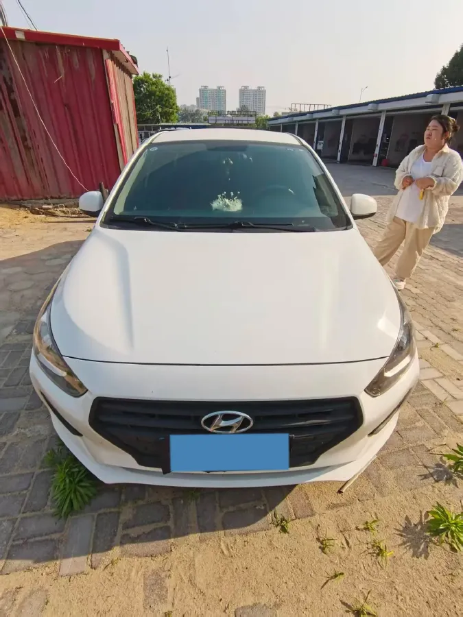 2020 Hyundai Reina 1.4L 95HP L4 5MT,autocango,china used car exporter,china ev exporter,chinese used car exporter,chinese used ev exporter