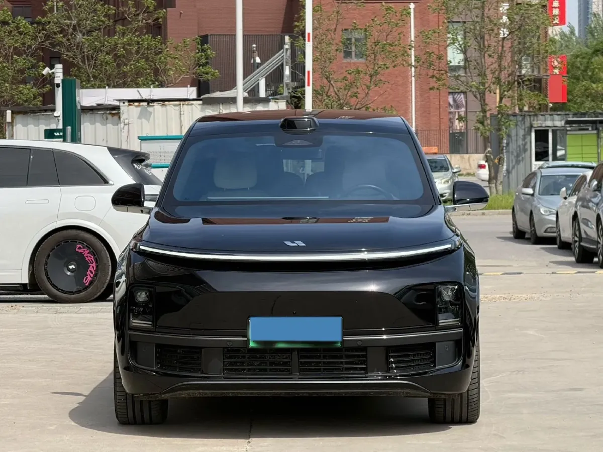 2024 Li L9 Range Extended 154HP REEV 52.3KWH,autocango,china used car exporter,china ev exporter,chinese used car exporter,chinese used ev exporter