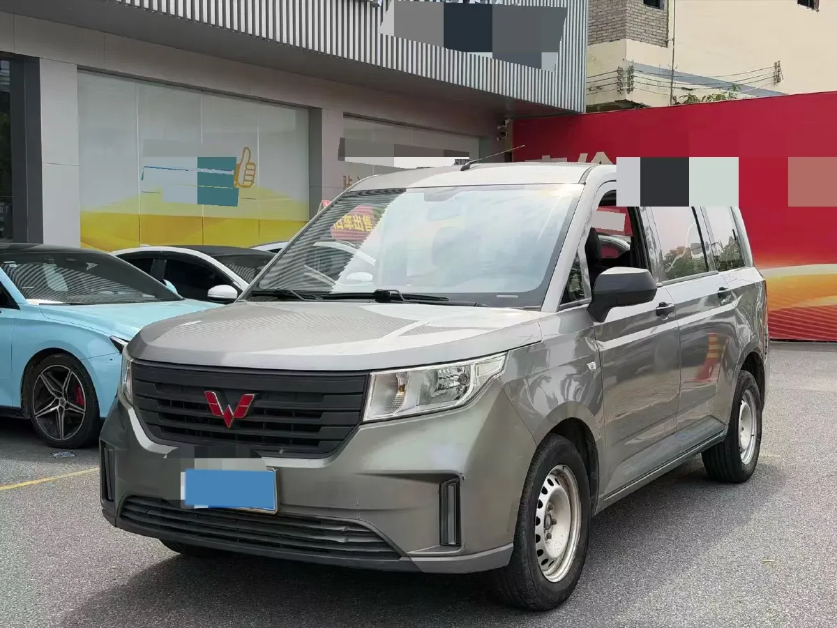 2019 Venucia M50V 1.5L 112HP L4 5MT,autocango,china used car exporter,china ev exporter,chinese used car exporter,chinese used ev exporter