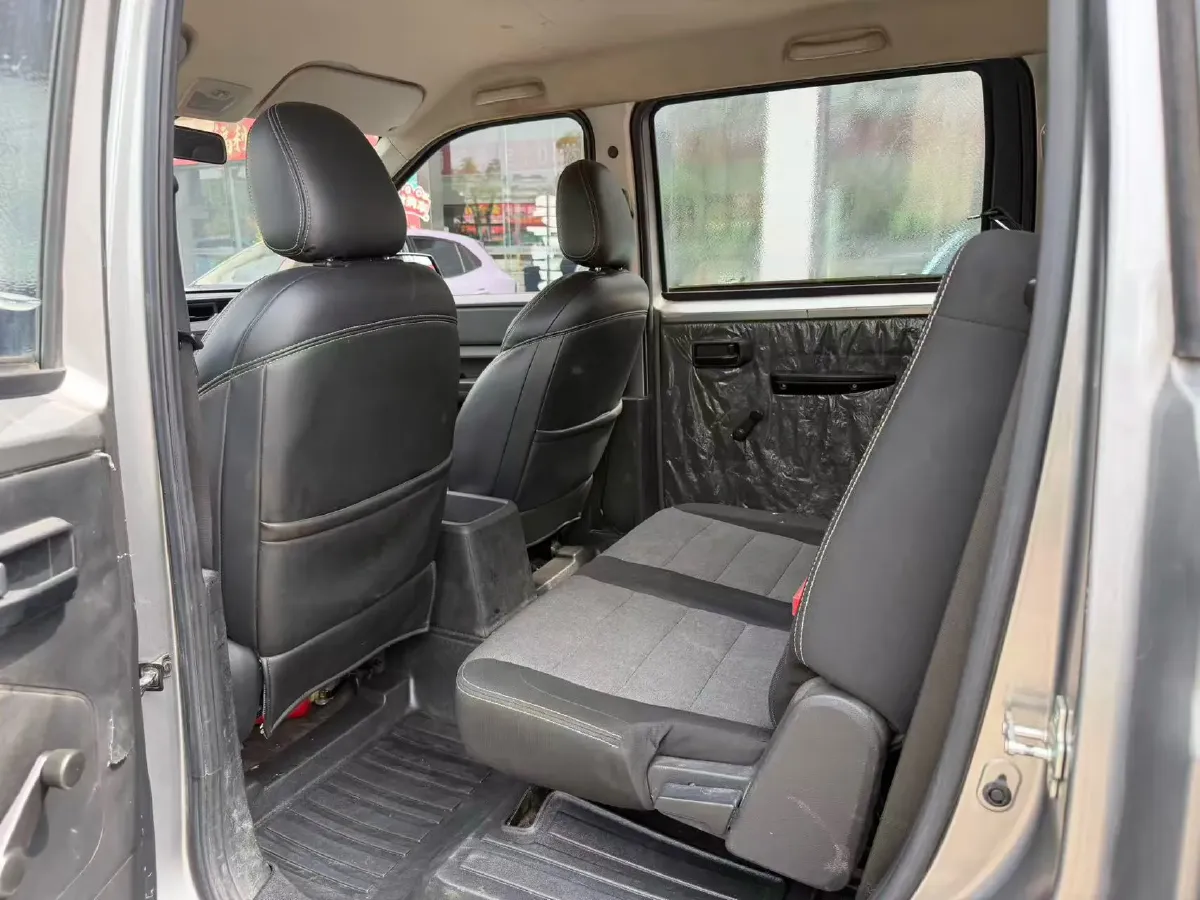 2019 Venucia M50V 1.5L 112HP L4 5MT,autocango,china used car exporter,china ev exporter,chinese used car exporter,chinese used ev exporter