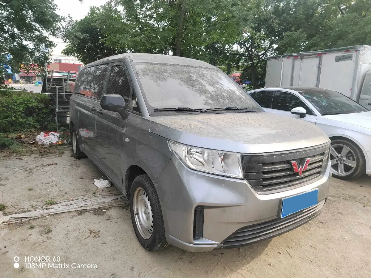 2021 WuLing ZhengChen 1.5T 147HP L4 6MT,autocango,china used car exporter,china ev exporter,chinese used car exporter,chinese used ev exporter