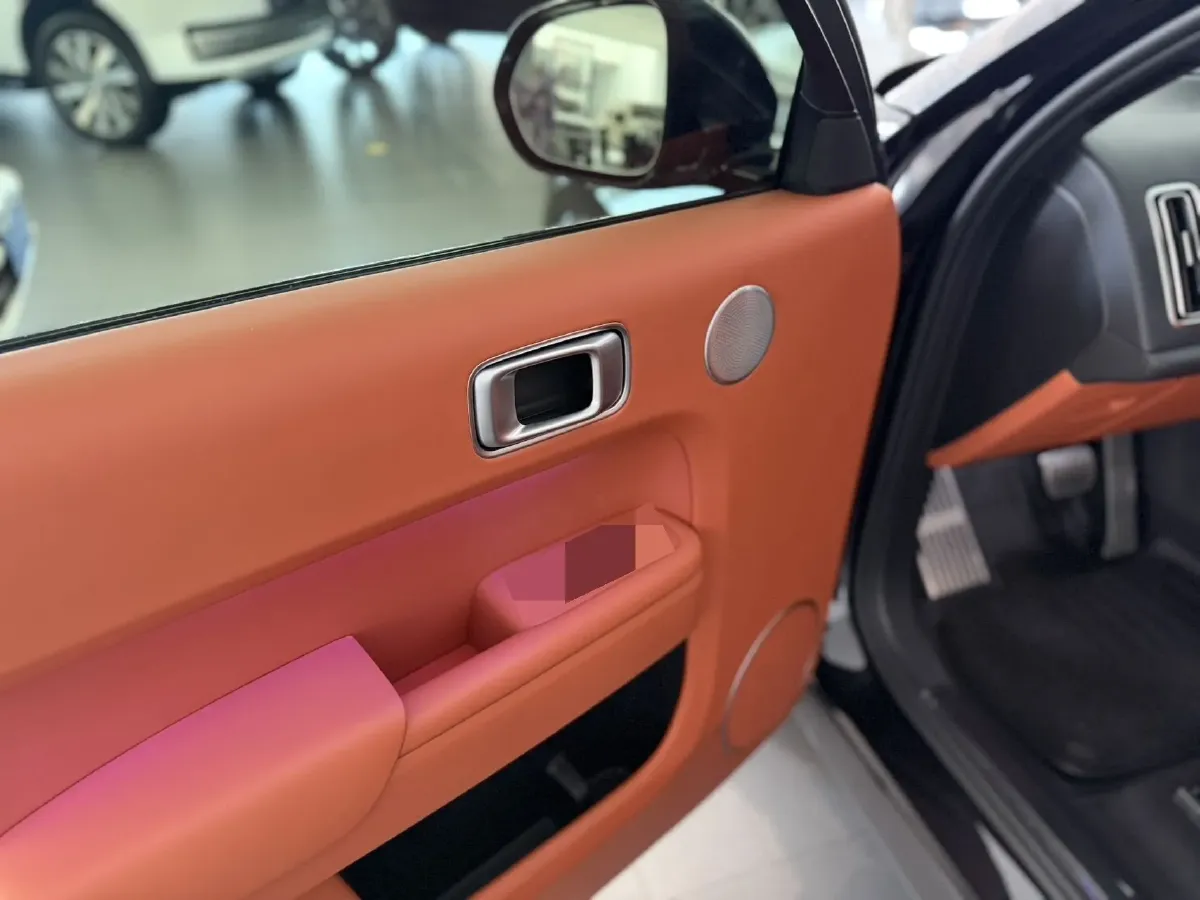 2022 Li L9 Range Extended 154HP REEV 42.6KWH,autocango,china used car exporter,china ev exporter,chinese used car exporter,chinese used ev exporter