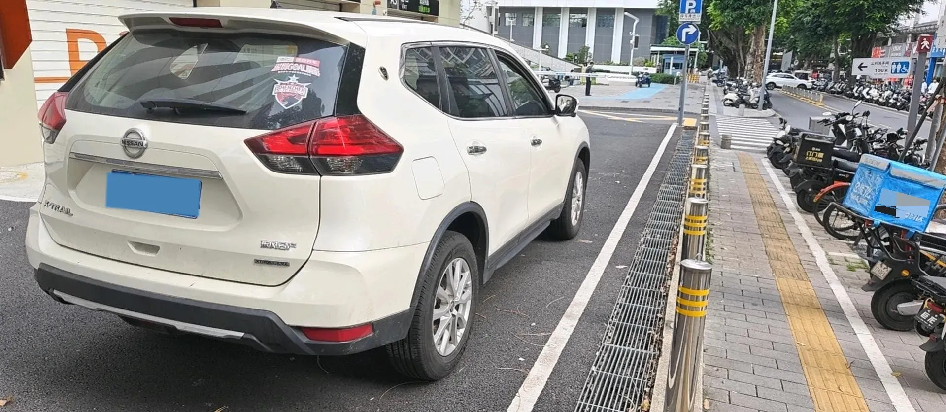 2020 Nissan X-Trail 2.0L 154HP L4 CVT,autocango,china used car exporter,china ev exporter,chinese used car exporter,chinese used ev exporter