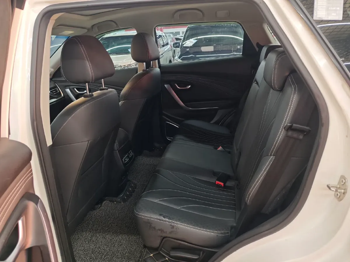 2018 SWM X7 1.5T 156HP L4 6AT,autocango,china used car exporter,china ev exporter,chinese used car exporter,chinese used ev exporter