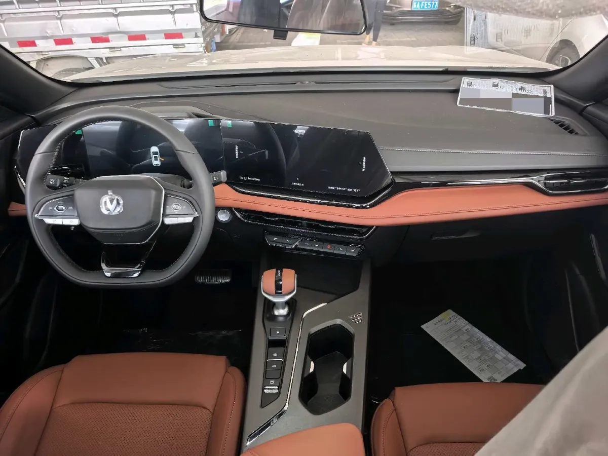 2026 ChangAn X5 PLUS 1.5T 192HP L4 7DCT,autocango,china used car exporter,china ev exporter,chinese used car exporter,chinese used ev exporter