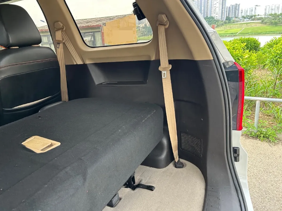 2018 WuLing HongGuang 1.5L 105HP L4 5MT,autocango,china used car exporter,china ev exporter,chinese used car exporter,chinese used ev exporter
