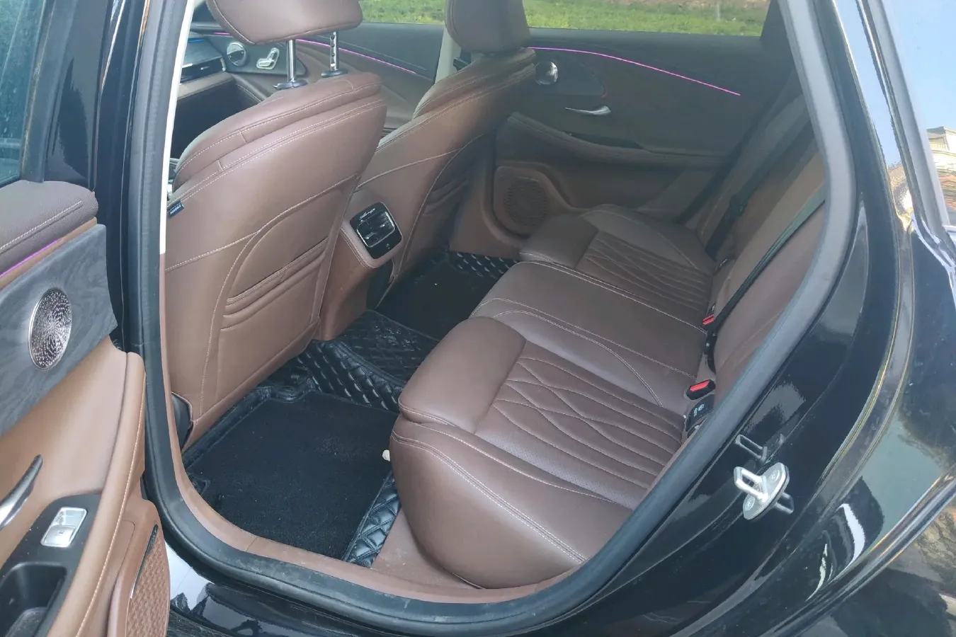 2025 Chery Arrizo 8 2.0T 254HP L4 7DCT,autocango,china used car exporter,china ev exporter,chinese used car exporter,chinese used ev exporter