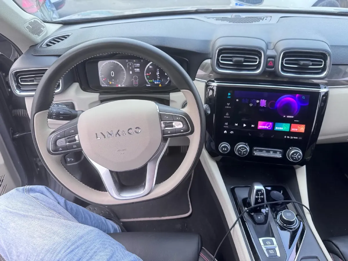 2019 LYNK&CO 02 New Energy 1.5T 180HP L3 7DCT PHEV 9.4KWH,autocango,china used car exporter,china ev exporter,chinese used car exporter,chinese used ev exporter