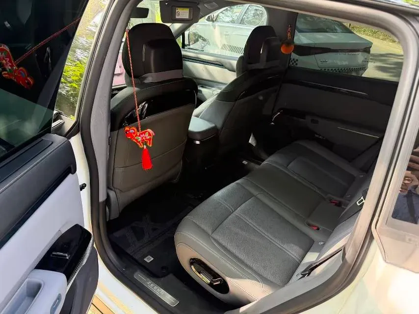 2025 Zeekr 7X BEV 100KWH,autocango,china used car exporter,china ev exporter,chinese used car exporter,chinese used ev exporter
