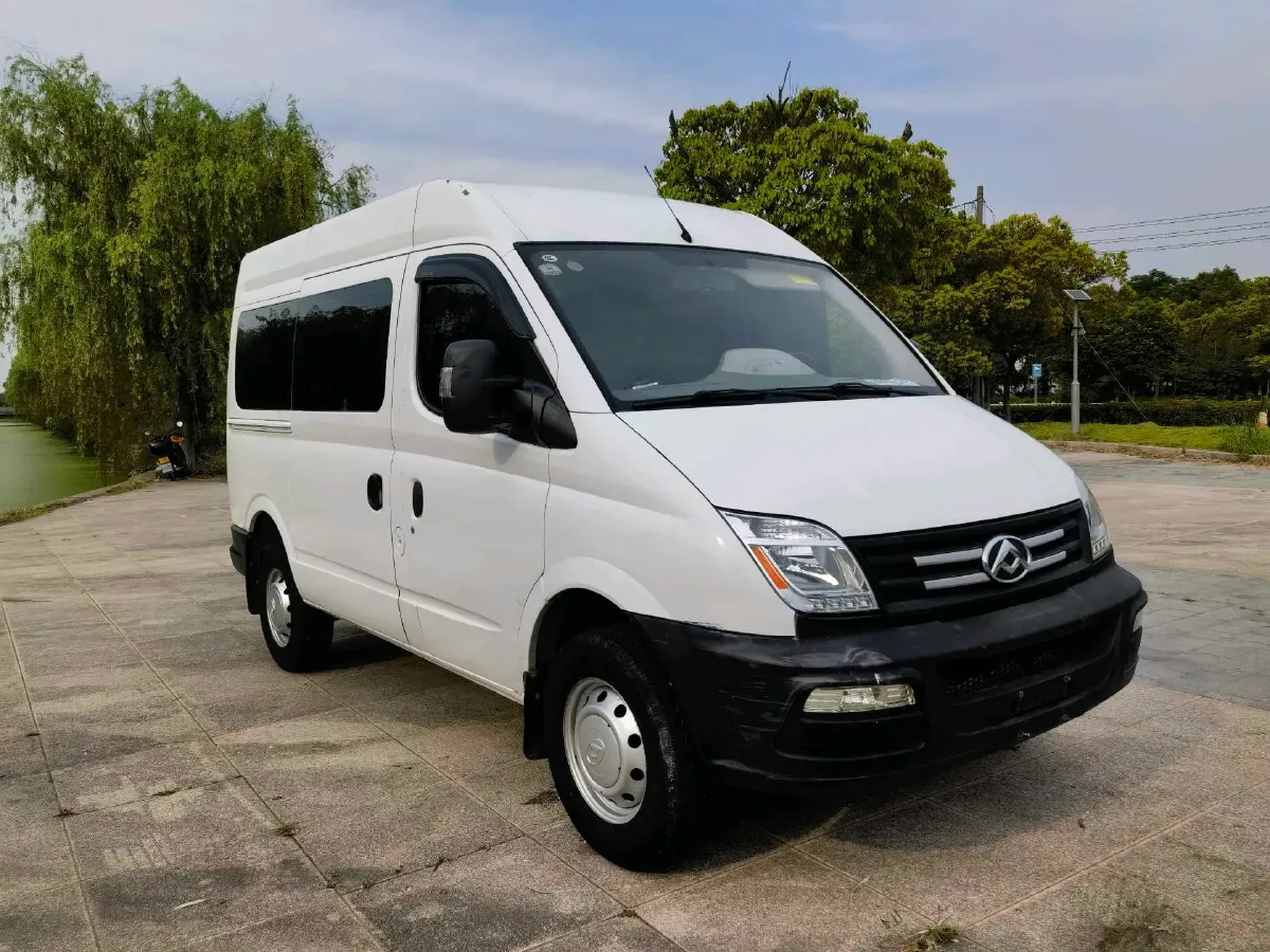 2020 MAXUS XinTu V80 2.5T 136HP L4 6MT,autocango,china used car exporter,china ev exporter,chinese used car exporter,chinese used ev exporter