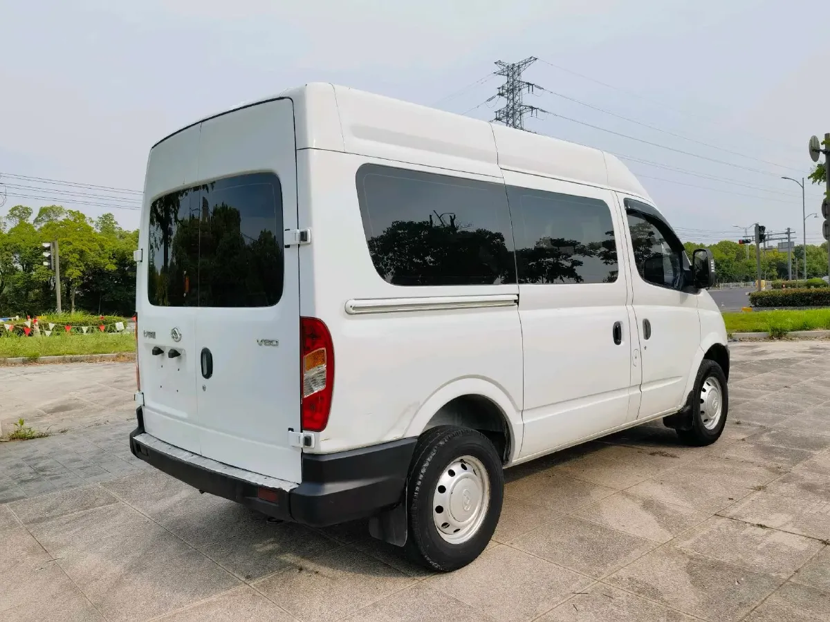 2020 MAXUS XinTu V80 2.5T 136HP L4 6MT,autocango,china used car exporter,china ev exporter,chinese used car exporter,chinese used ev exporter
