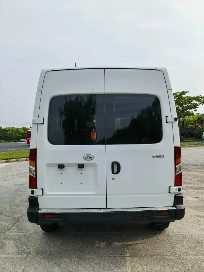 2020 MAXUS XinTu V80 2.5T 136HP L4 6MT,autocango,china used car exporter,china ev exporter,chinese used car exporter,chinese used ev exporter