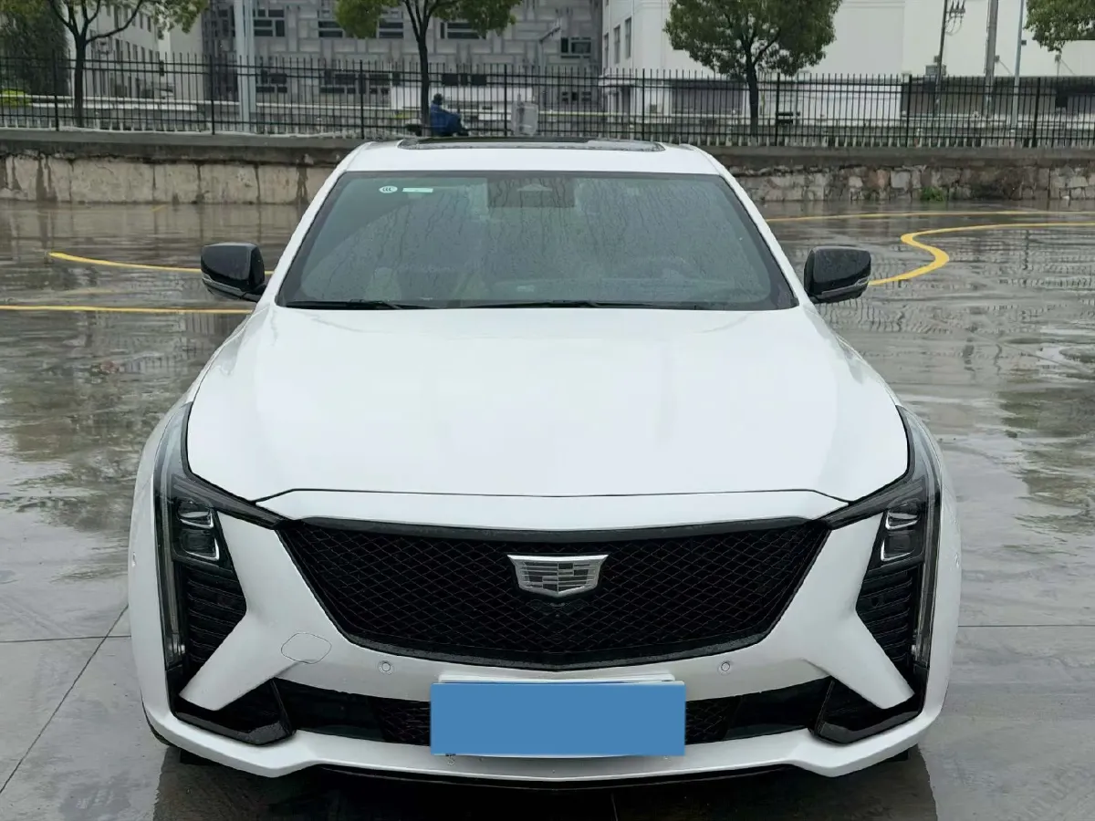 2025 Cadillac CT5 2.0T 237HP L4 10AT,autocango,china used car exporter,china ev exporter,chinese used car exporter,chinese used ev exporter