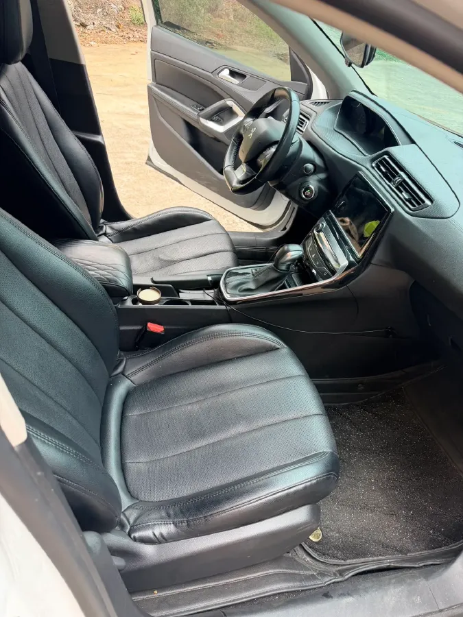 2019 Peugeot 308 1.2T 136HP L3 6AT,autocango,china used car exporter,china ev exporter,chinese used car exporter,chinese used ev exporter
