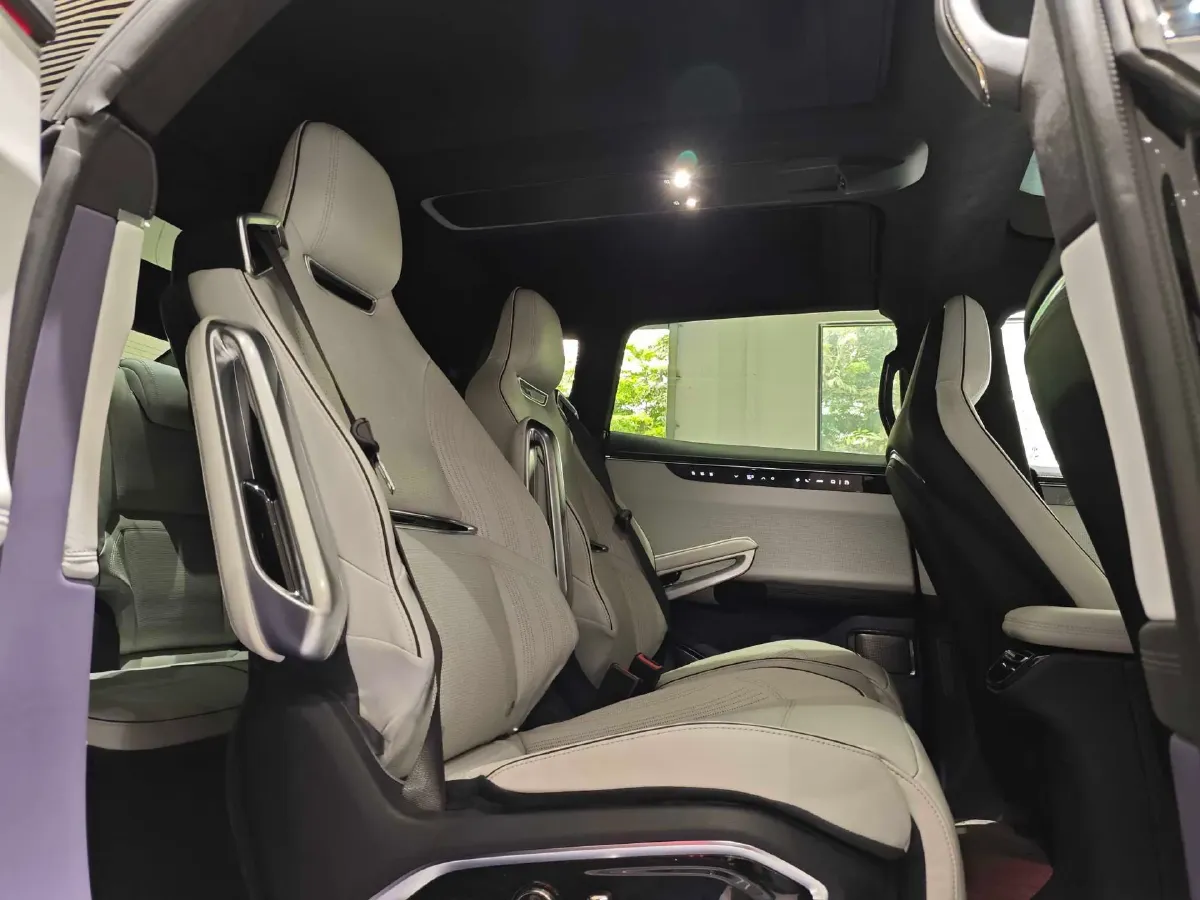 2021 HiPhi X BEV 97KWH,autocango,china used car exporter,china ev exporter,chinese used car exporter,chinese used ev exporter