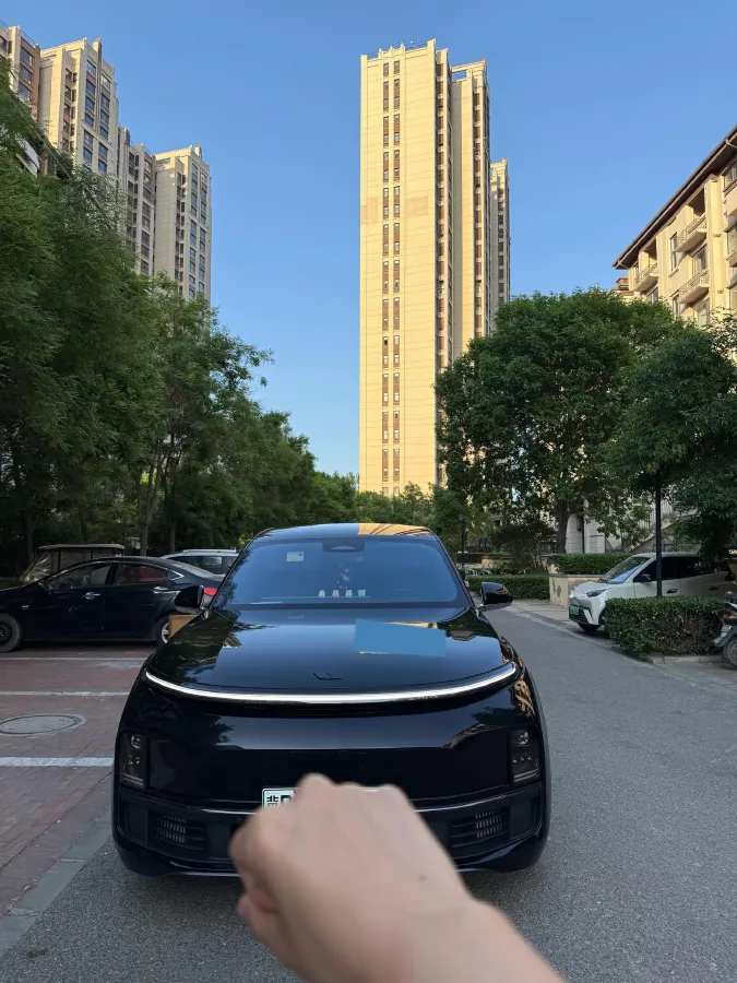 2024 Volvo S60 2.0T 197HP L4 7DCT,autocango,china used car exporter,china ev exporter,chinese used car exporter,chinese used ev exporter