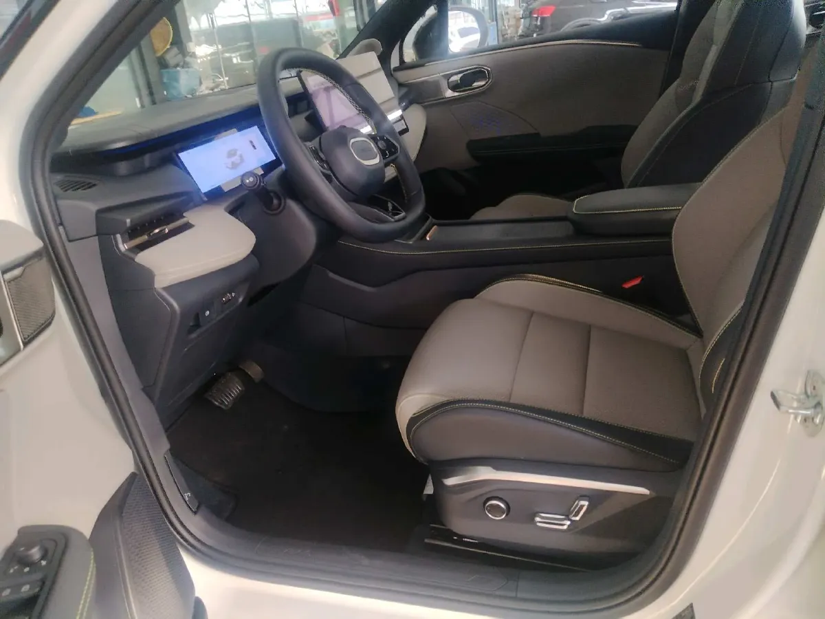 2026 LYNK&CO 06 1.5T 181HP L4 7DCT,autocango,china used car exporter,china ev exporter,chinese used car exporter,chinese used ev exporter