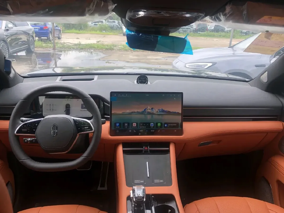 2024 AITO AITO M7 1.5T 152HP L4 REEV 42KWH,autocango,china used car exporter,china ev exporter,chinese used car exporter,chinese used ev exporter