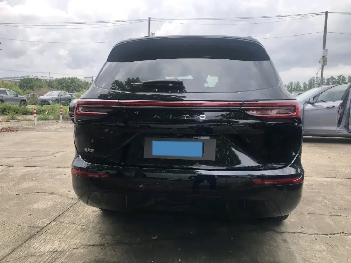 2024 AITO AITO M7 1.5T 152HP L4 REEV 42KWH,autocango,china used car exporter,china ev exporter,chinese used car exporter,chinese used ev exporter