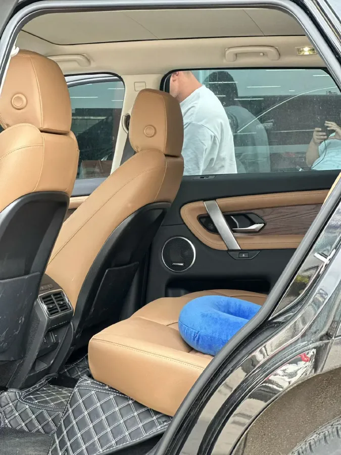 2025 Land Rover Discovery Sport 2.0T 249HP L4 9AT,autocango,china used car exporter,china ev exporter,chinese used car exporter,chinese used ev exporter