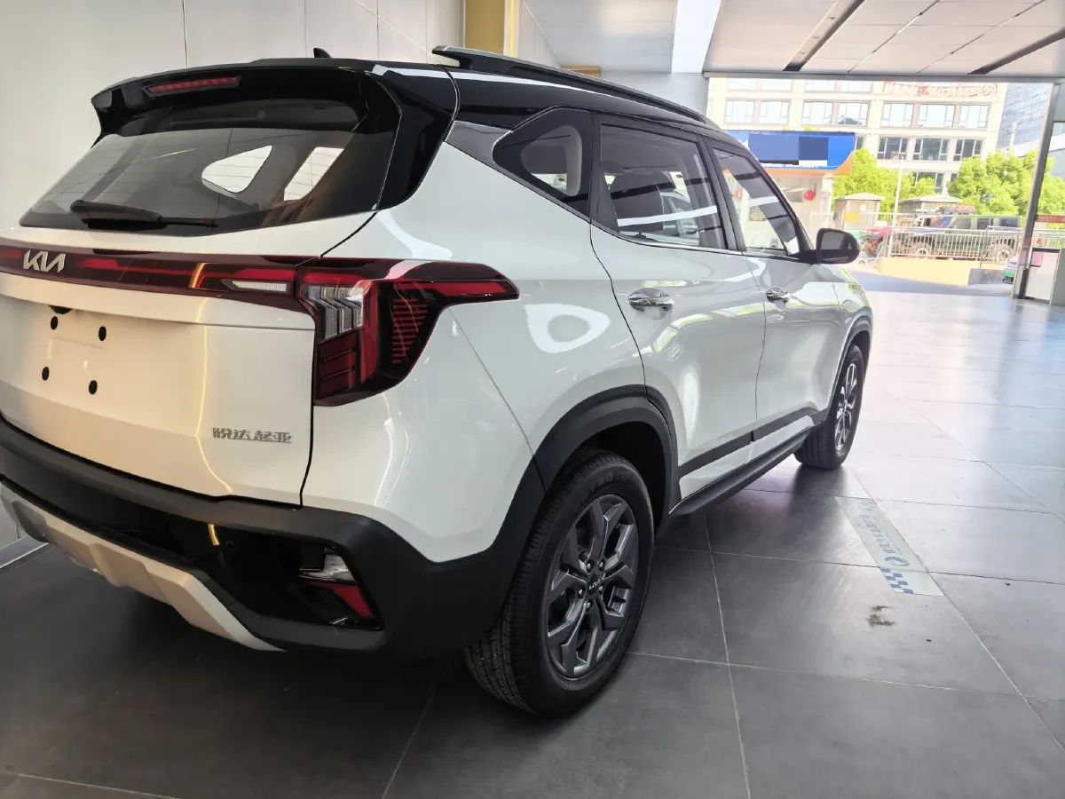 2023 Kia Seltos 1.5L 115HP L4 CVT,autocango,china used car exporter,china ev exporter,chinese used car exporter,chinese used ev exporter