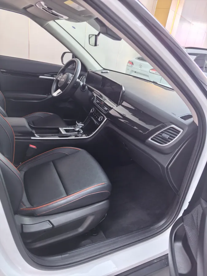 2023 Kia Seltos 1.5L 115HP L4 CVT,autocango,china used car exporter,china ev exporter,chinese used car exporter,chinese used ev exporter