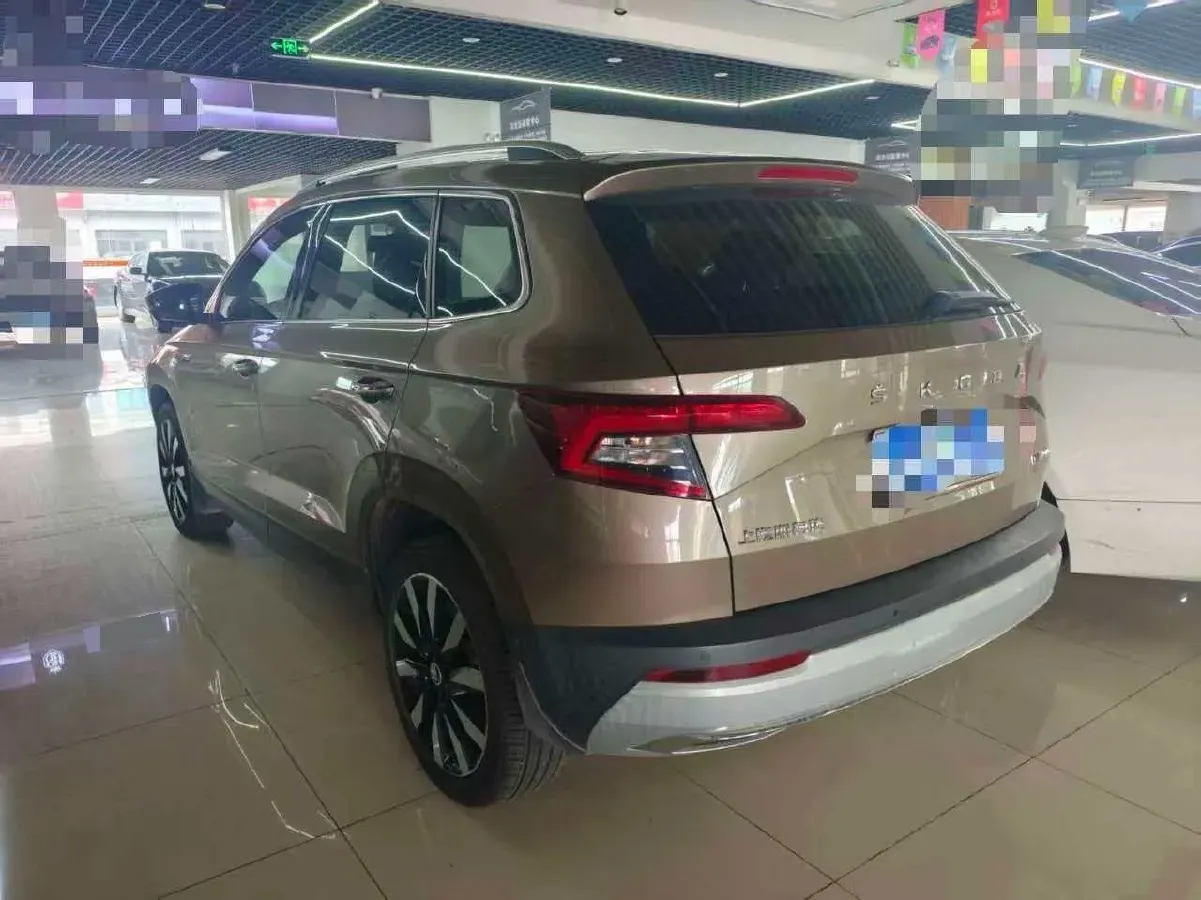 2021 Skoda Karoq 1.4T 150HP L4 7DCT,autocango,china used car exporter,china ev exporter,chinese used car exporter,chinese used ev exporter