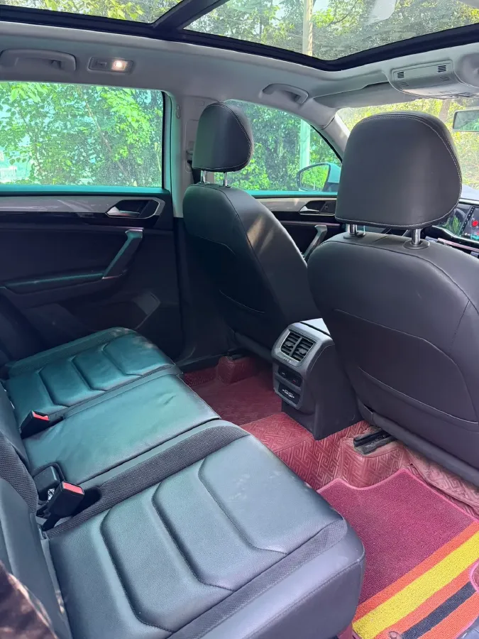 2019 Jeep Cherokee 2.0T 234HP L4 9AT,autocango,china used car exporter,china ev exporter,chinese used car exporter,chinese used ev exporter