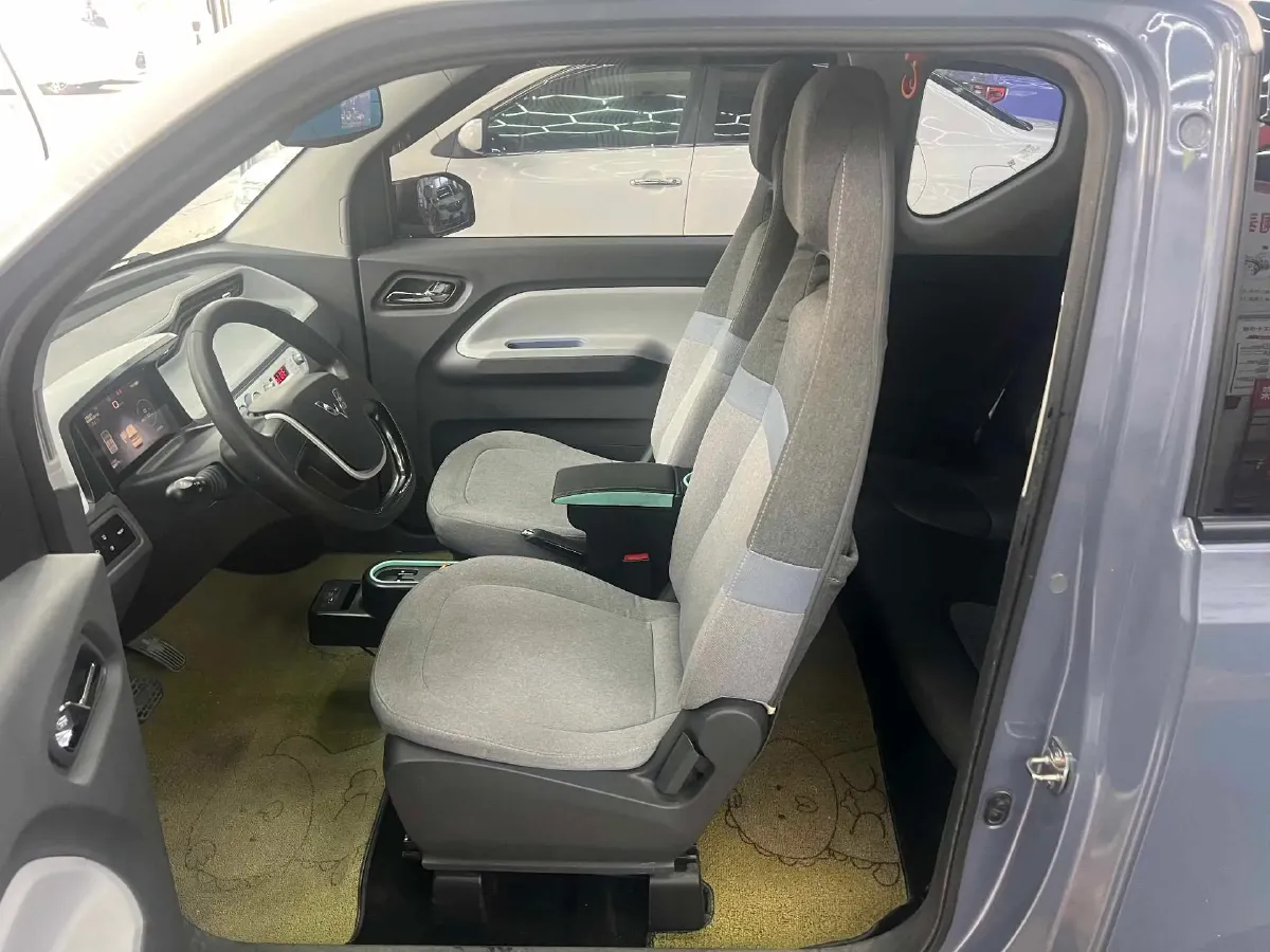 2021 WuLing HongGuang MINI EV BEV 13.9KWH,autocango,china used car exporter,china ev exporter,chinese used car exporter,chinese used ev exporter