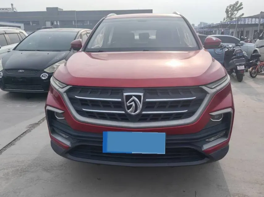 2018 BaoJun 530 1.5T 150HP L4 6MT,autocango,china used car exporter,china ev exporter,chinese used car exporter,chinese used ev exporter