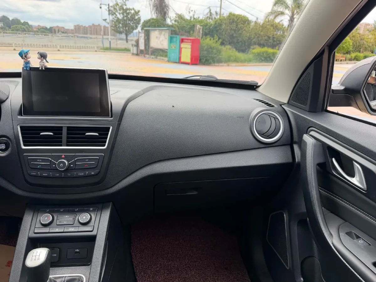 2018 Bestune X40 1.6L 114HP L4 5MT,autocango,china used car exporter,china ev exporter,chinese used car exporter,chinese used ev exporter