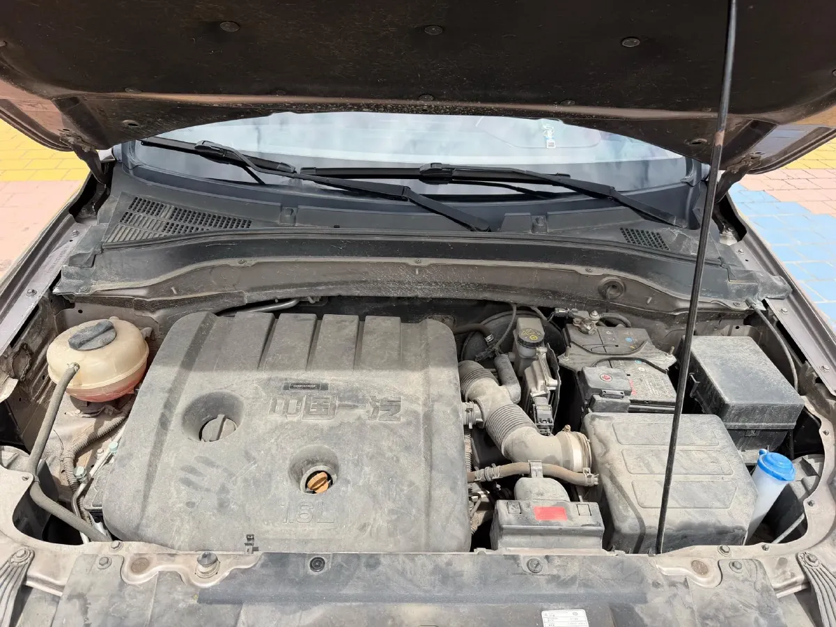 2018 Bestune X40 1.6L 114HP L4 5MT,autocango,china used car exporter,china ev exporter,chinese used car exporter,chinese used ev exporter