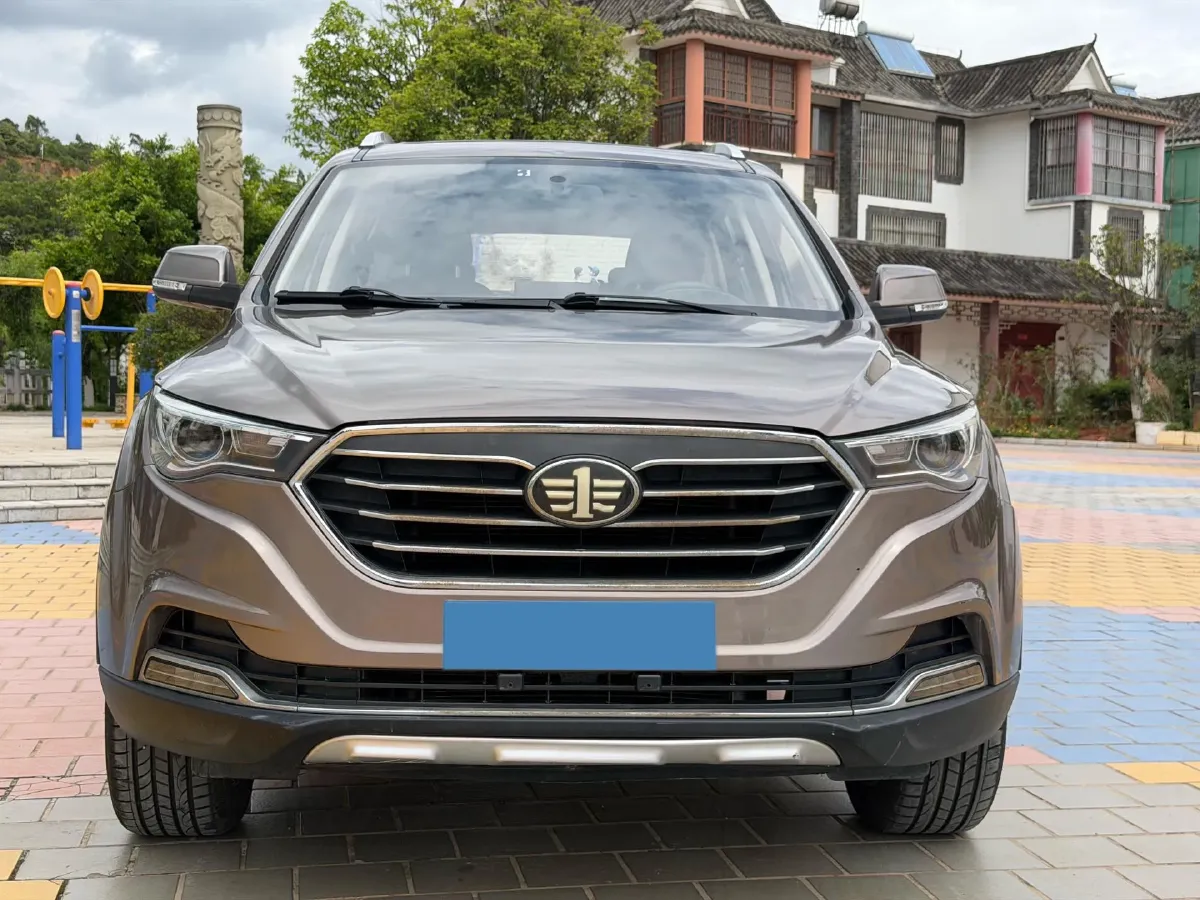 2018 Bestune X40 1.6L 114HP L4 5MT,autocango,china used car exporter,china ev exporter,chinese used car exporter,chinese used ev exporter