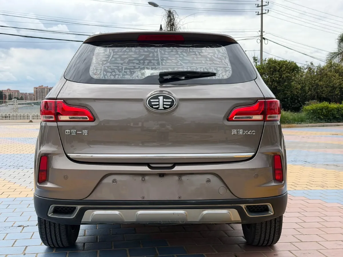 2018 Bestune X40 1.6L 114HP L4 5MT,autocango,china used car exporter,china ev exporter,chinese used car exporter,chinese used ev exporter