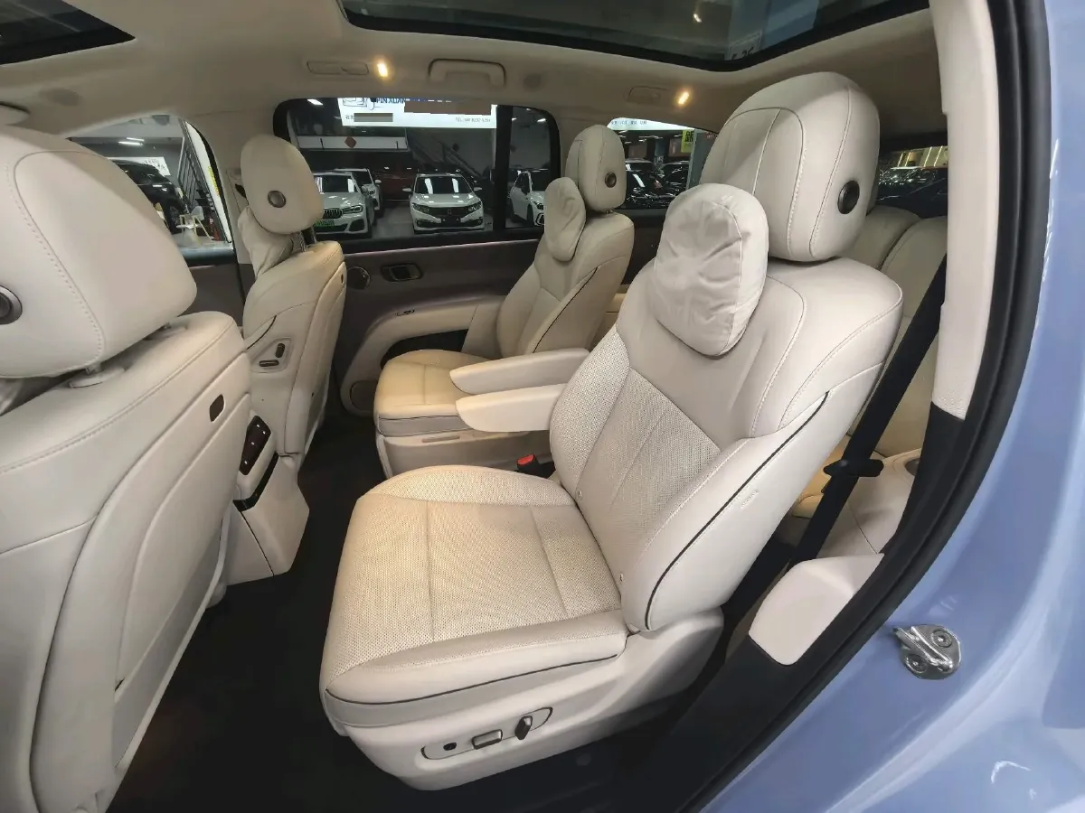 2025 Li i8 BEV,autocango,china used car exporter,china ev exporter,chinese used car exporter,chinese used ev exporter
