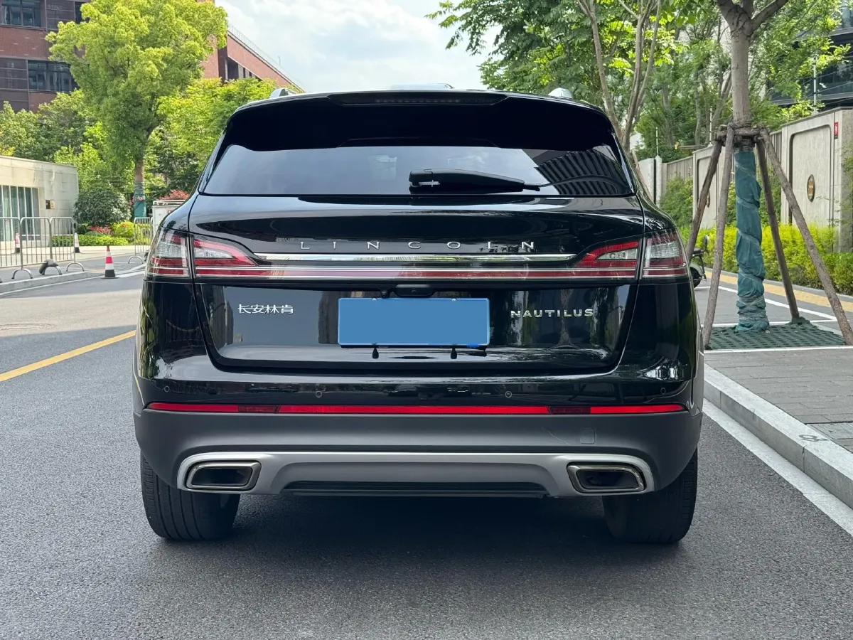 2021 Lincoln Nautilus 2.0T 245HP L4 8AT,autocango,china used car exporter,china ev exporter,chinese used car exporter,chinese used ev exporter