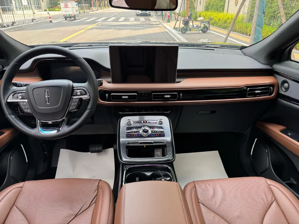 2021 Lincoln Nautilus 2.0T 245HP L4 8AT,autocango,china used car exporter,china ev exporter,chinese used car exporter,chinese used ev exporter