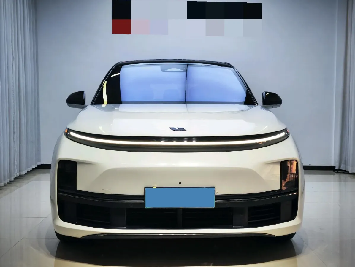 2023 Li L7 Range Extended 154HP REEV 40.9KWH,autocango,china used car exporter,china ev exporter,chinese used car exporter,chinese used ev exporter
