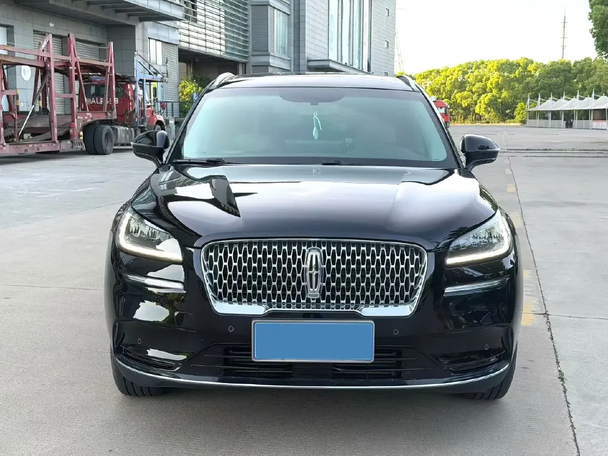 2021 Lincoln Corsair 2.0T 245HP L4 8AT,autocango,china used car exporter,china ev exporter,chinese used car exporter,chinese used ev exporter